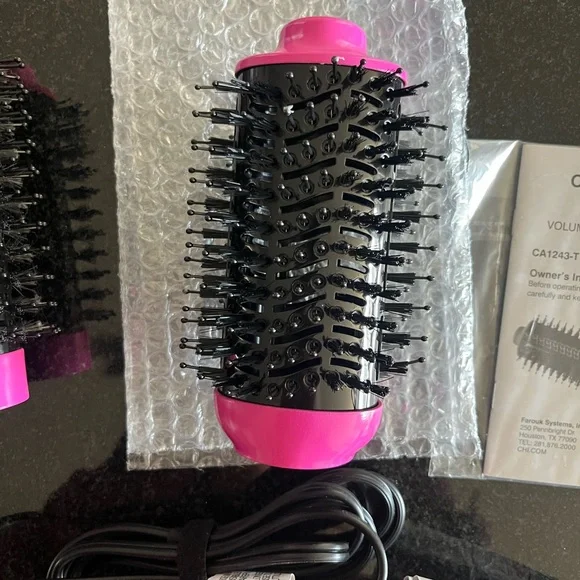 Volumizer 3-in-1 Blowout Brush Hot Pink - Picture 3 of 6